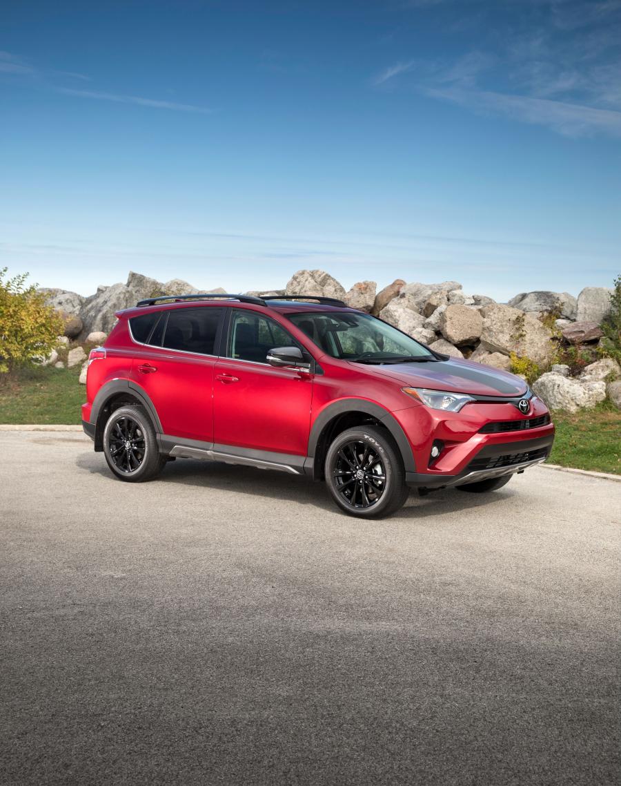 Toyota RAV4 Trail Edition 2017 года  (CA) (фото 26 из 27)